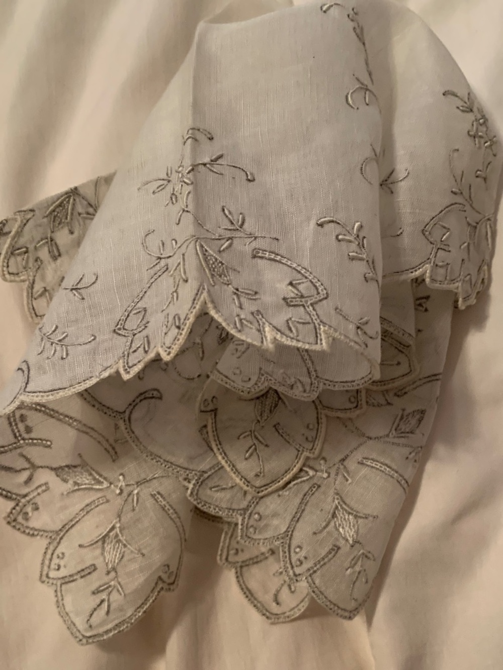vintage beautiful lace handkerchiefs